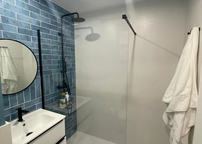 Pisazo A Estrenar En Pleno Centro Apartment Santander